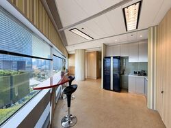 Gateway West (D7), Office #610500881